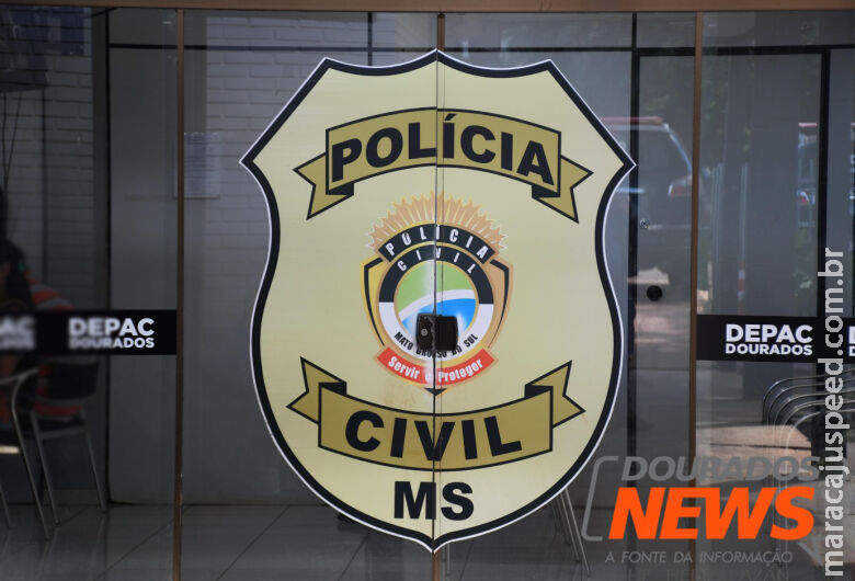 Homem encontra maconha escondida em carro comprado em leilão Homem encontra maconha escondida em carro comprado em leilão