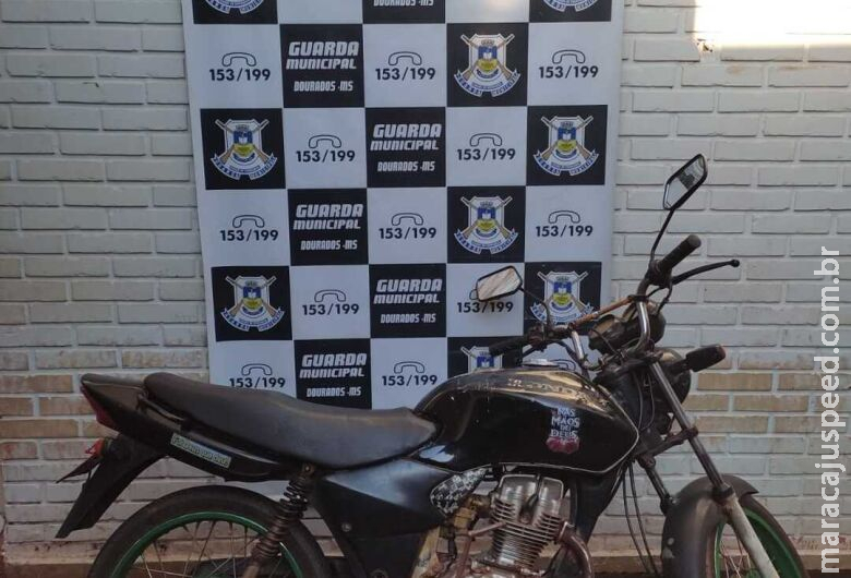 Jovem tenta despistar GM, mas é preso com moto furtada Jovem tenta despistar GM, mas é preso com moto furtada