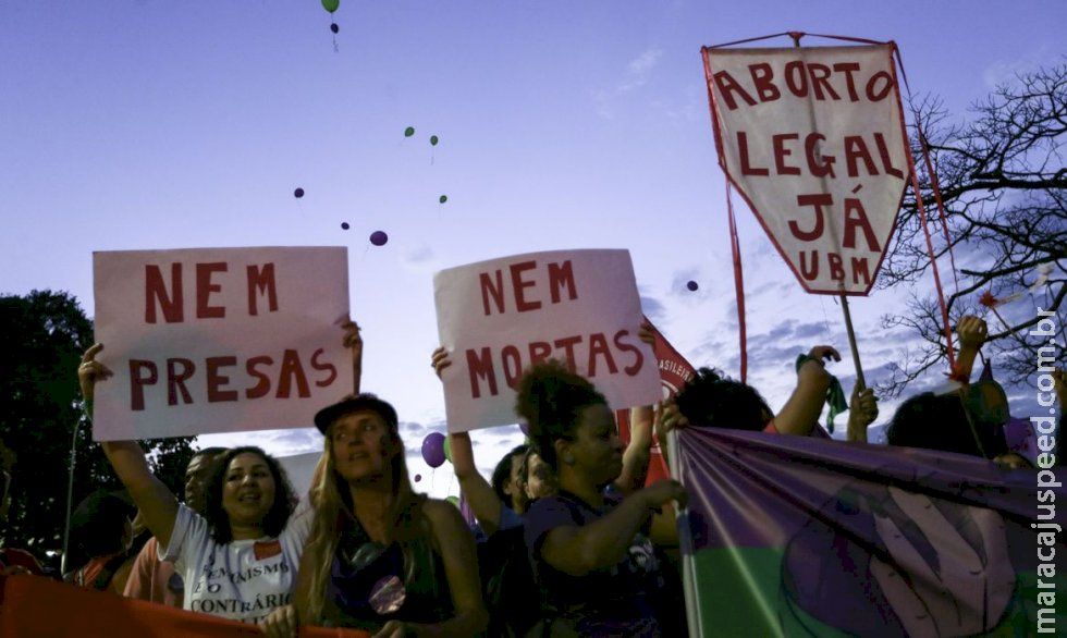 Legalização do aborto volta ao debate público com julgamento no STF