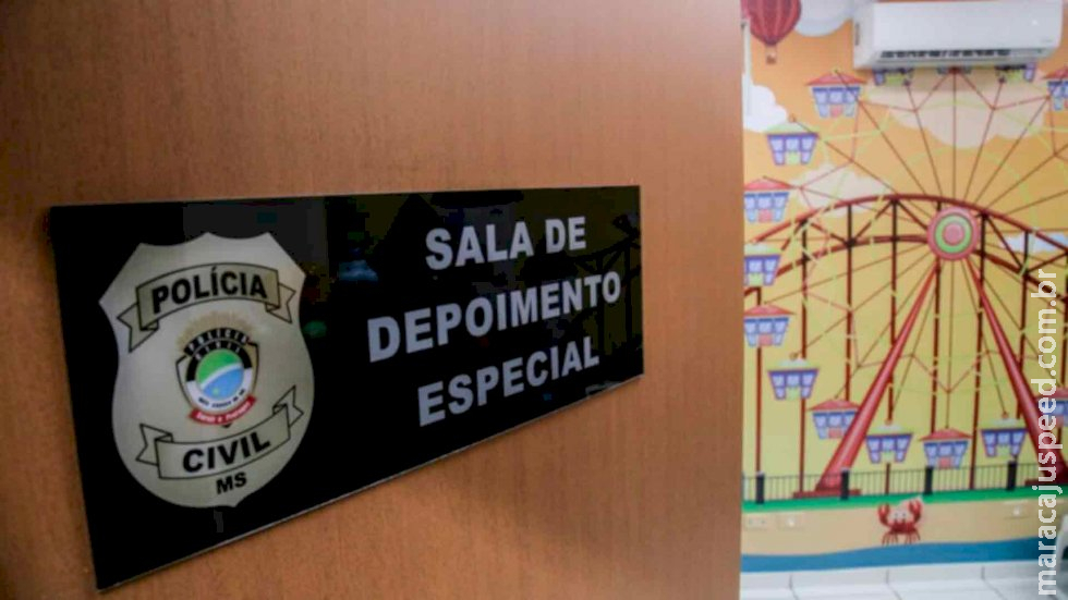 Menino de 9 anos tem pescoço apertado e é estuprado por namorado de mãe Menino de 9 anos tem pescoço apertado e é estuprado por namorado de mãe