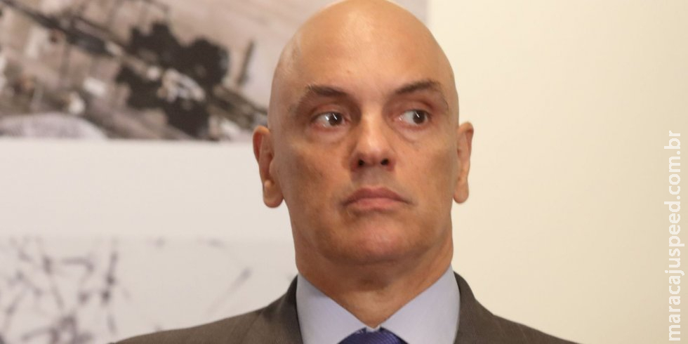  Moraes solta envolvidos em fraude de cartões de vacina de Bolsonaro 