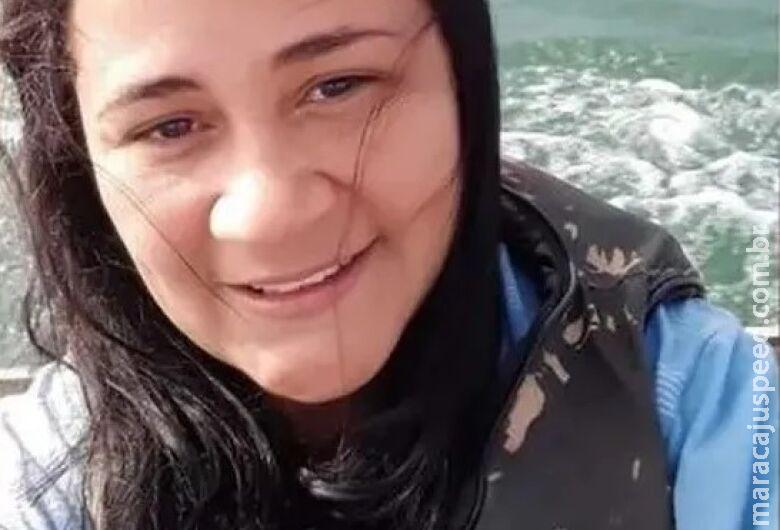 Mulher é perseguida e morta a facadas pelo companheiro Mulher é perseguida e morta a facadas pelo companheiro