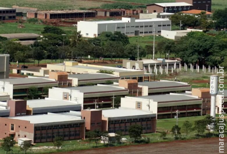 Operação mira professor e aluno em esquema de Operação mira professor e aluno em esquema de