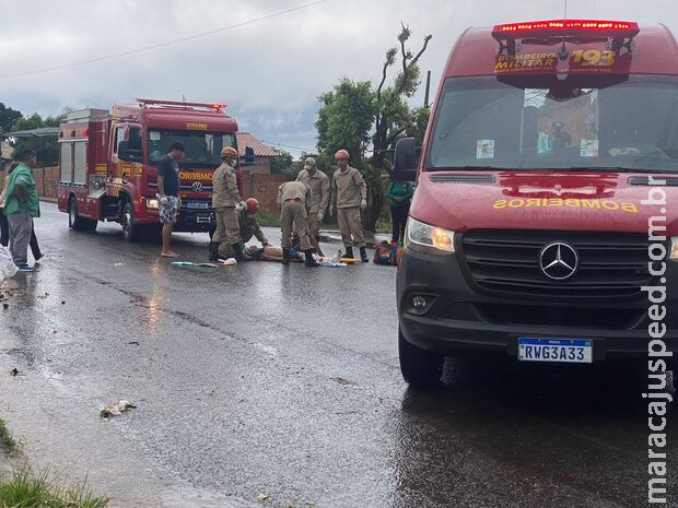 Pedestre é socorrido em estado grave ao ser atropelado por moto no Taquaral Bosque Pedestre é socorrido em estado grave ao ser atropelado por moto no Taquaral Bosque