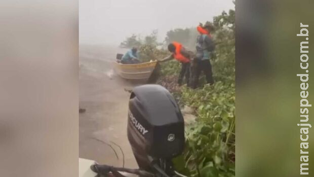 Pescadores quase foram levados pela ventania no Pantanal