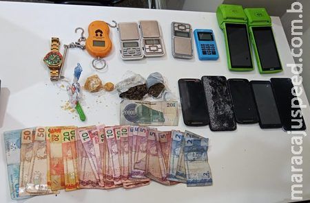 Polícia Civil e Polícia Militar recuperam objetos de furto em boca de fumo em Sidrolândia Polícia Civil e Polícia Militar recuperam objetos de furto em boca de fumo em Sidrolândia