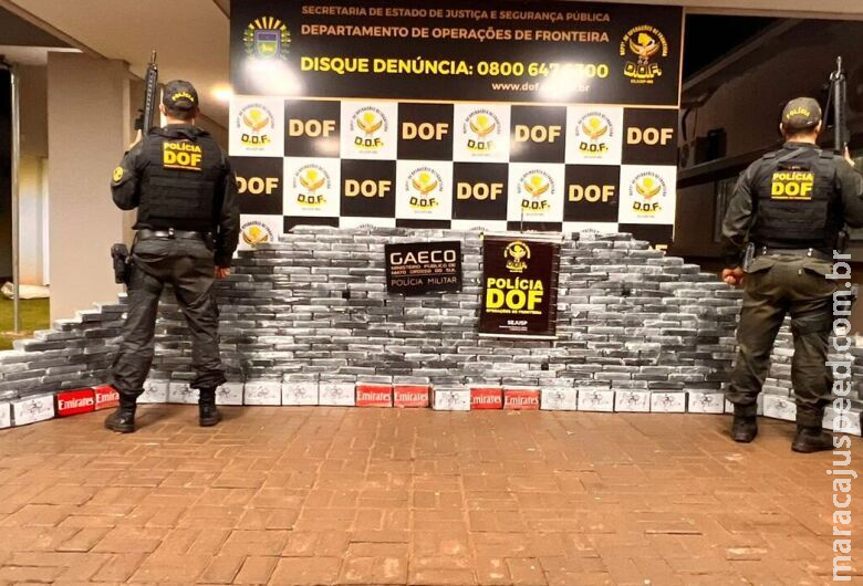 Policiais que traficaram meia tonelada de cocaína são afastados das funções Policiais que traficaram meia tonelada de cocaína são afastados das funções