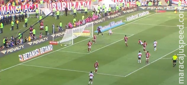 São Paulo vence Flamengo na partida de ida da final da Copa do Brasil São Paulo vence Flamengo na partida de ida da final da Copa do Brasil