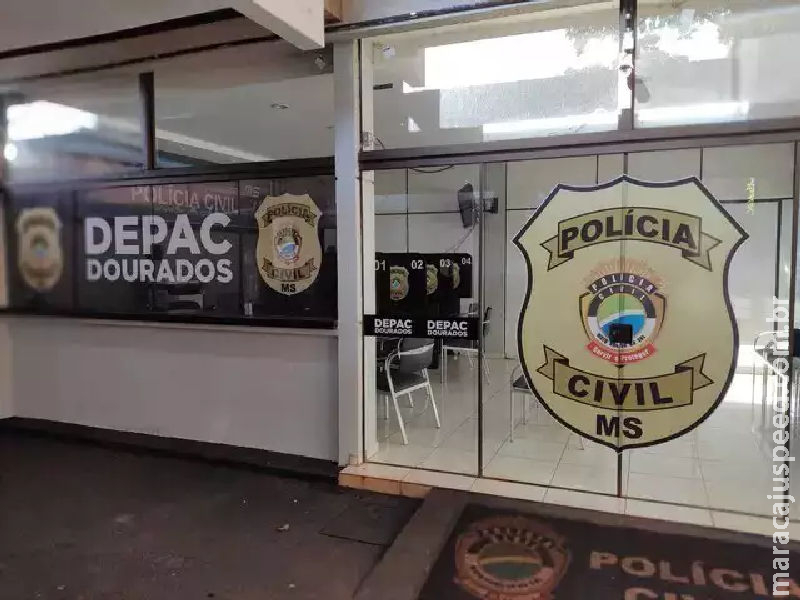Trancada em casa, jovem passa o dia apanhando do namorado Trancada em casa, jovem passa o dia apanhando do namorado