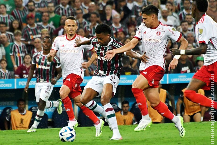Com Beira-Rio lotado, Internacional e Fluminense definem 1º finalista da Libertadores Com Beira-Rio lotado, Internacional e Fluminense definem 1º finalista da Libertadores
