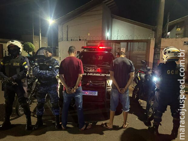 Dois homens são presos com armas no bairro Taquarussu Dois homens são presos com armas no bairro Taquarussu