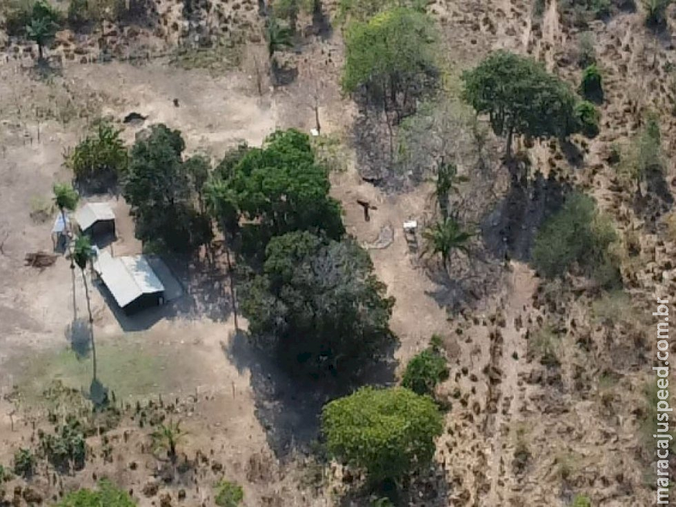 Dois morrem em confronto durante operação contra furtos de gado no Pantanal Dois morrem em confronto durante operação contra furtos de gado no Pantanal