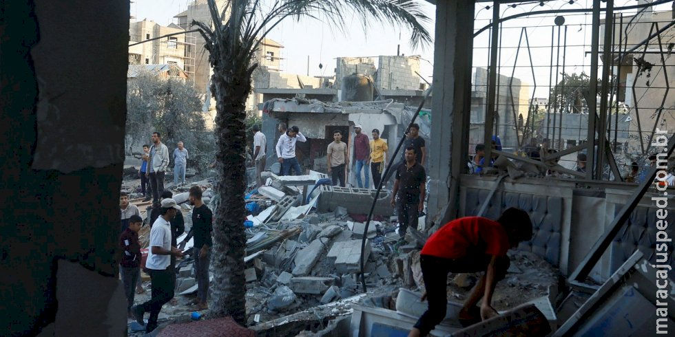 Exército de Israel pede que civis palestinos saiam do norte de Gaza Exército de Israel pede que civis palestinos saiam do norte de Gaza