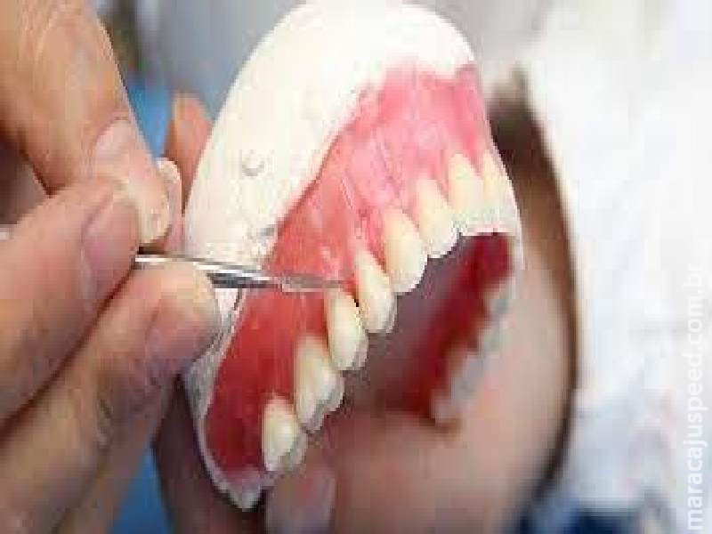 Falso dentista é preso após denúncias de venda de próteses dentárias em Iguatemi Falso dentista é preso após denúncias de venda de próteses dentárias em Iguatemi