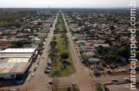 Governo contrata pavimentação para Dois Irmãos e divulga investimentos para outras regiões de MS