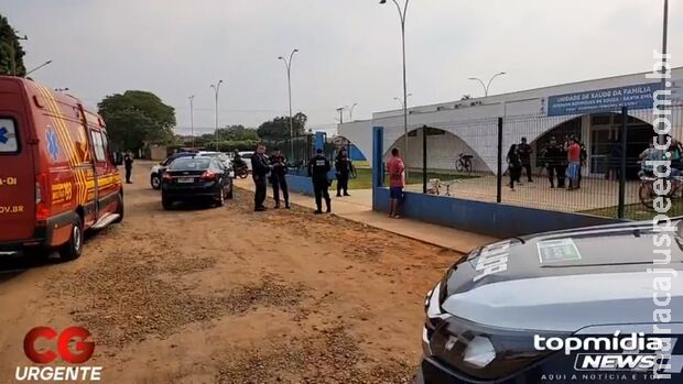Homem é ferido com vários tiros em frente de posto de saúde no Santa Emília Homem é ferido com vários tiros em frente de posto de saúde no Santa Emília