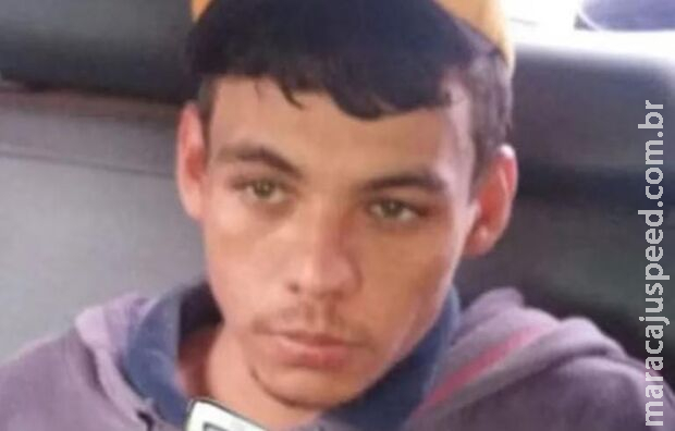 Jovem de 21 anos é morto em frente de casa na fronteira de MS Jovem de 21 anos é morto em frente de casa na fronteira de MS