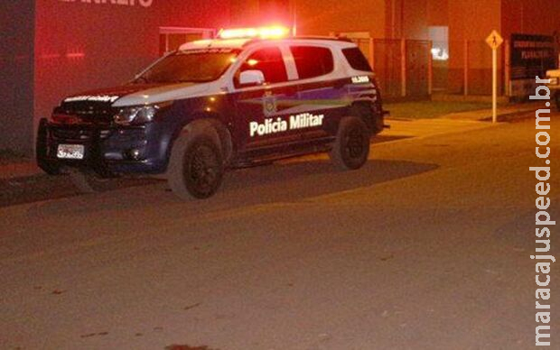 Marido morde as costas e puxa canivete para esposa em Chapadão do Sul Marido morde as costas e puxa canivete para esposa em Chapadão do Sul