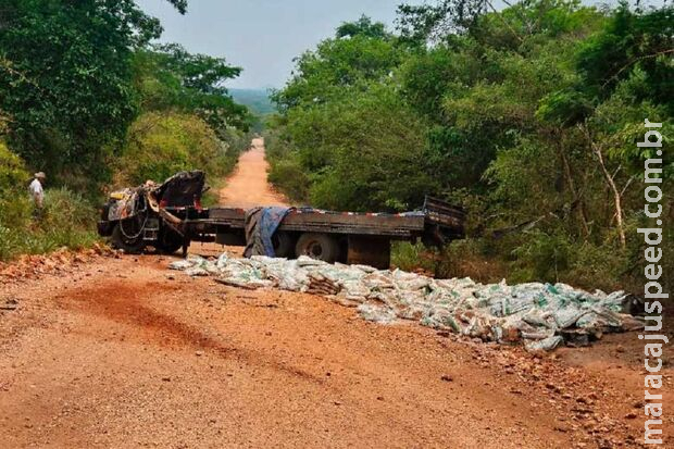Motorista de caminhão morre morre após acidente na MS-243 em Bodoquena Motorista de caminhão morre morre após acidente na MS-243 em Bodoquena