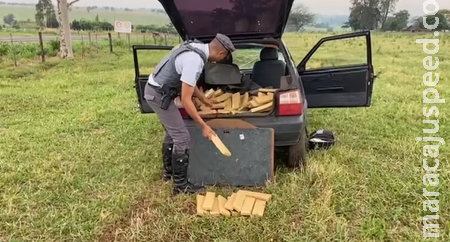 Motorista tenta fugir, fratura o fêmur e acaba preso por tráfico de droga em João Ramalho Motorista tenta fugir, fratura o fêmur e acaba preso por tráfico de droga em João Ramalho