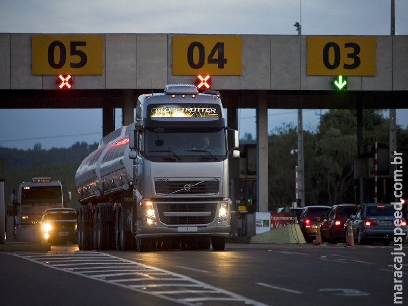 MS: Eixos suspensos de caminhões carregados passam a ser cobrados na BR-163/MS MS: Eixos suspensos de caminhões carregados passam a ser cobrados na BR-163/MS