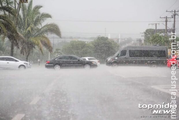 MS entra em alerta para tempestades com granizo nesta 5ª feira