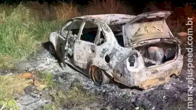 Polícia de MS vai a dois estados à caça de suspeitos por queimar corpos em carro