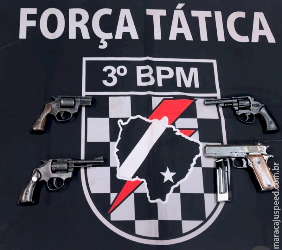 Polícia Militar detém homem com quatro armas de fogo dentro de ônibus em Nova Alvorada do Sul Polícia Militar detém homem com quatro armas de fogo dentro de ônibus em Nova Alvorada do Sul