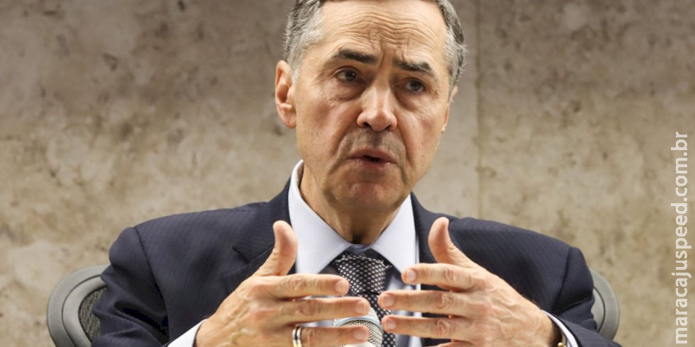 Pontos de desenvolvimento do Brasil estão na Constituição, diz Barroso