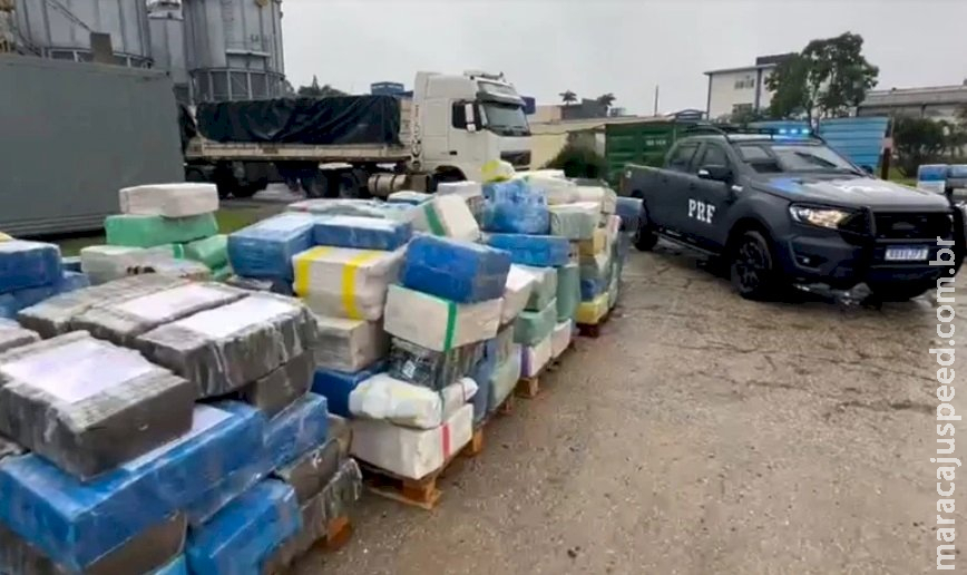 PRF apreende bitrem carregado com 25 toneladas de maconha que saiu de Caarapó PRF apreende bitrem carregado com 25 toneladas de maconha que saiu de Caarapó