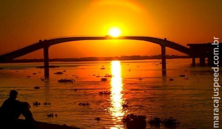 Corumbá recebe turistas e público local no Festival América do Sul com altas temperaturas