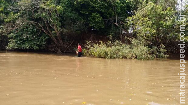 Criança morre afogada em rio de Dourados Criança morre afogada em rio de Dourados