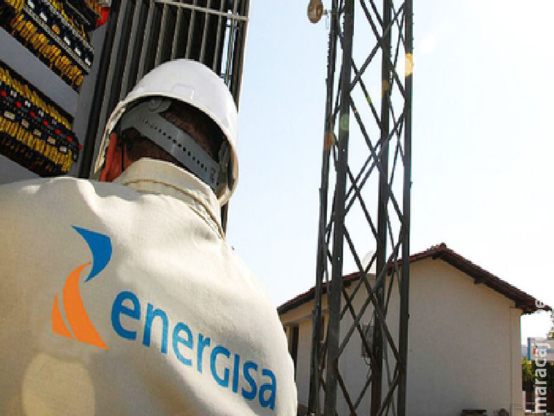 Homem de 35 anos não paga conta de luz e ameaça dois funcionários encarregados de efetuar o corte de energia