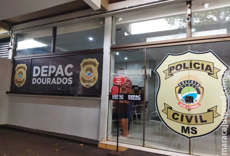 Homem descumpre medida protetiva e é preso com arma na casa da ex Homem descumpre medida protetiva e é preso com arma na casa da ex