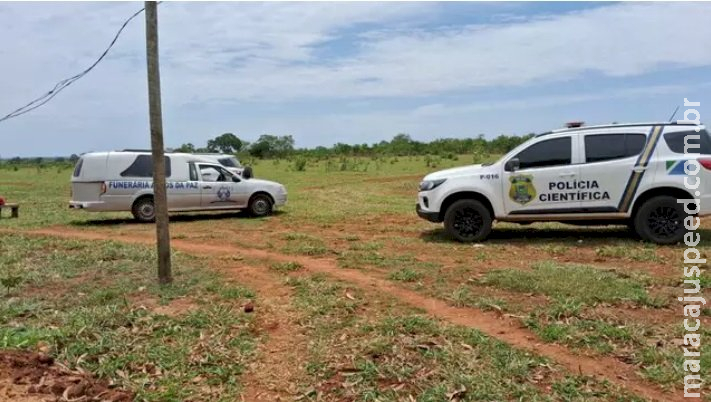 Homem é morto com golpes de enxada depois de discutir com colega em Terenos Homem é morto com golpes de enxada depois de discutir com colega em Terenos