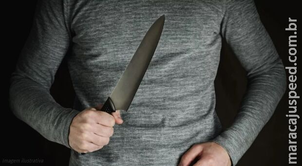 Homem é preso após ameaçar fazer Homem é preso após ameaçar fazer