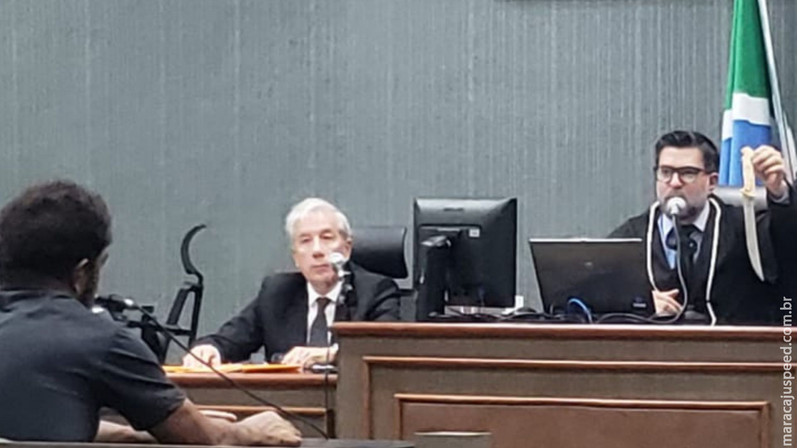 Homem que matou conhecido a facadas é condenado a 4 anos em regime aberto