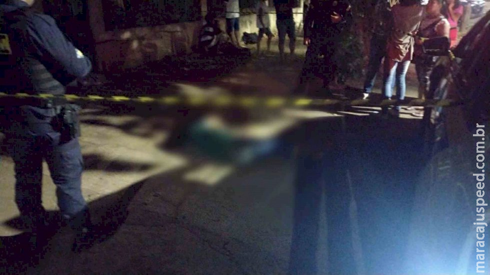 Homem recebeu ligação misteriosa marcando encontro antes de ser morto com 3 tiros em Campo Grande Homem recebeu ligação misteriosa marcando encontro antes de ser morto com 3 tiros em Campo Grande