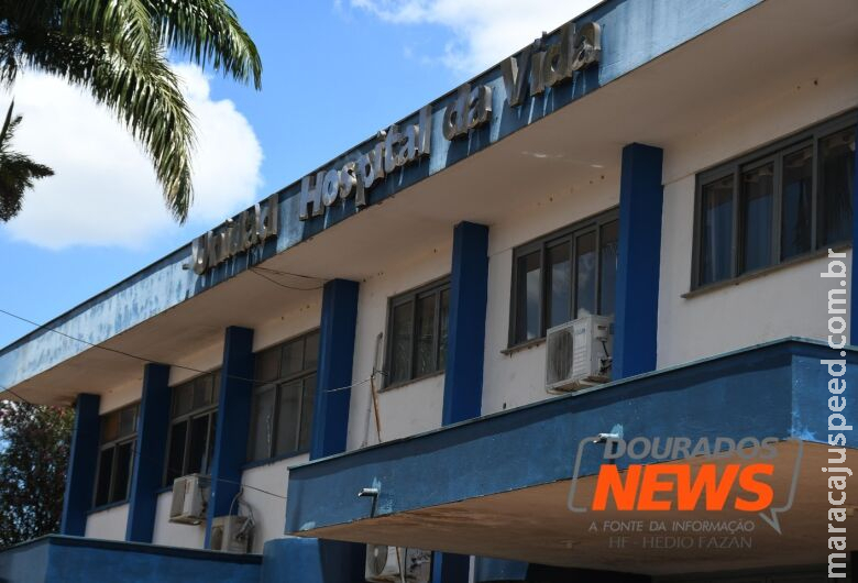 Idoso é espancado e esfaqueado ao tentar defender neto de grupo em Dourados Idoso é espancado e esfaqueado ao tentar defender neto de grupo em Dourados