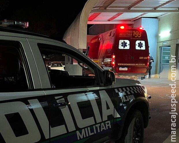 Jovem empina na frente da PM, cai da moto e vai parar no hospital em Nova Andradina Jovem empina na frente da PM, cai da moto e vai parar no hospital em Nova Andradina