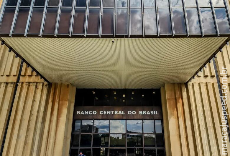 Mercado reduz previsão da inflação de 4,59% para 4,55% este ano Mercado reduz previsão da inflação de 4,59% para 4,55% este ano