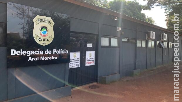 Morador de rua pede dinheiro para bebida, recebe não e parte para cima de moradores em Aral Moreira Morador de rua pede dinheiro para bebida, recebe não e parte para cima de moradores em Aral Moreira