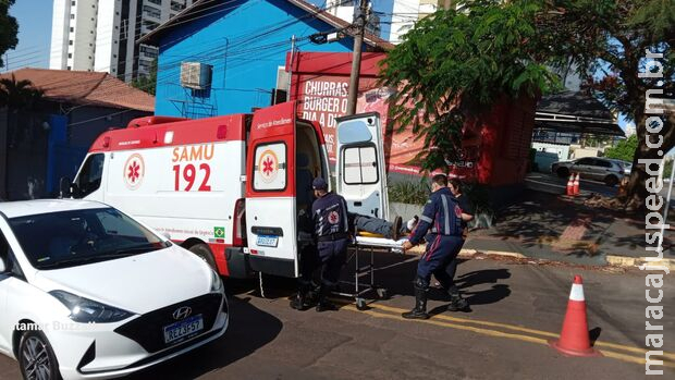 Motociclista é arremessado após batida com carro em Campo Grande Motociclista é arremessado após batida com carro em Campo Grande