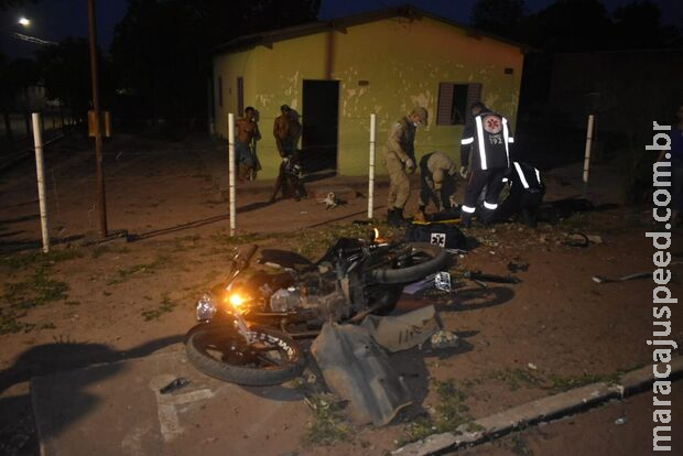 Motociclista invade a preferencial e causa acidente envolvendo carro em Coxim Motociclista invade a preferencial e causa acidente envolvendo carro em Coxim