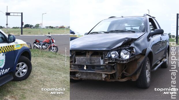 Motociclista sofre fratura exposta ao ser atingida por carro na Duque de Caxias Motociclista sofre fratura exposta ao ser atingida por carro na Duque de Caxias