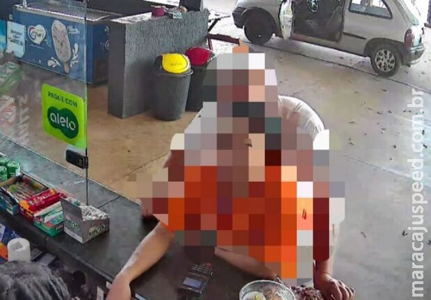 Motorista que tentou beijo em pescoço de frentista alega Motorista que tentou beijo em pescoço de frentista alega