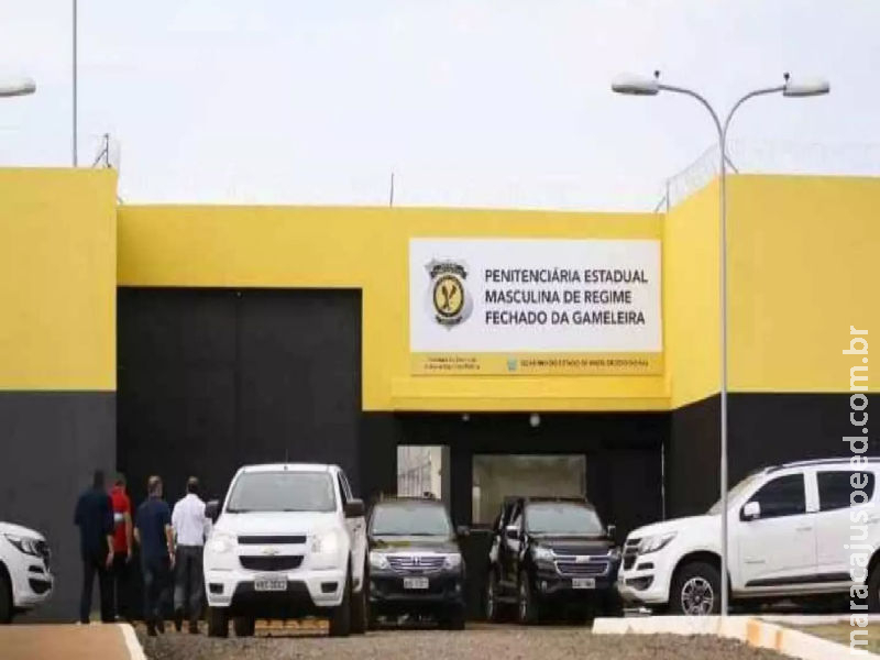 Mulher de detento é presa ao tentar entrar com drogas na Gameleira durante visita íntima Mulher de detento é presa ao tentar entrar com drogas na Gameleira durante visita íntima