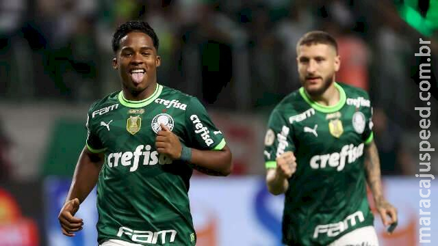 Palmeiras vence América-MG e se isola na liderança do Brasileirão