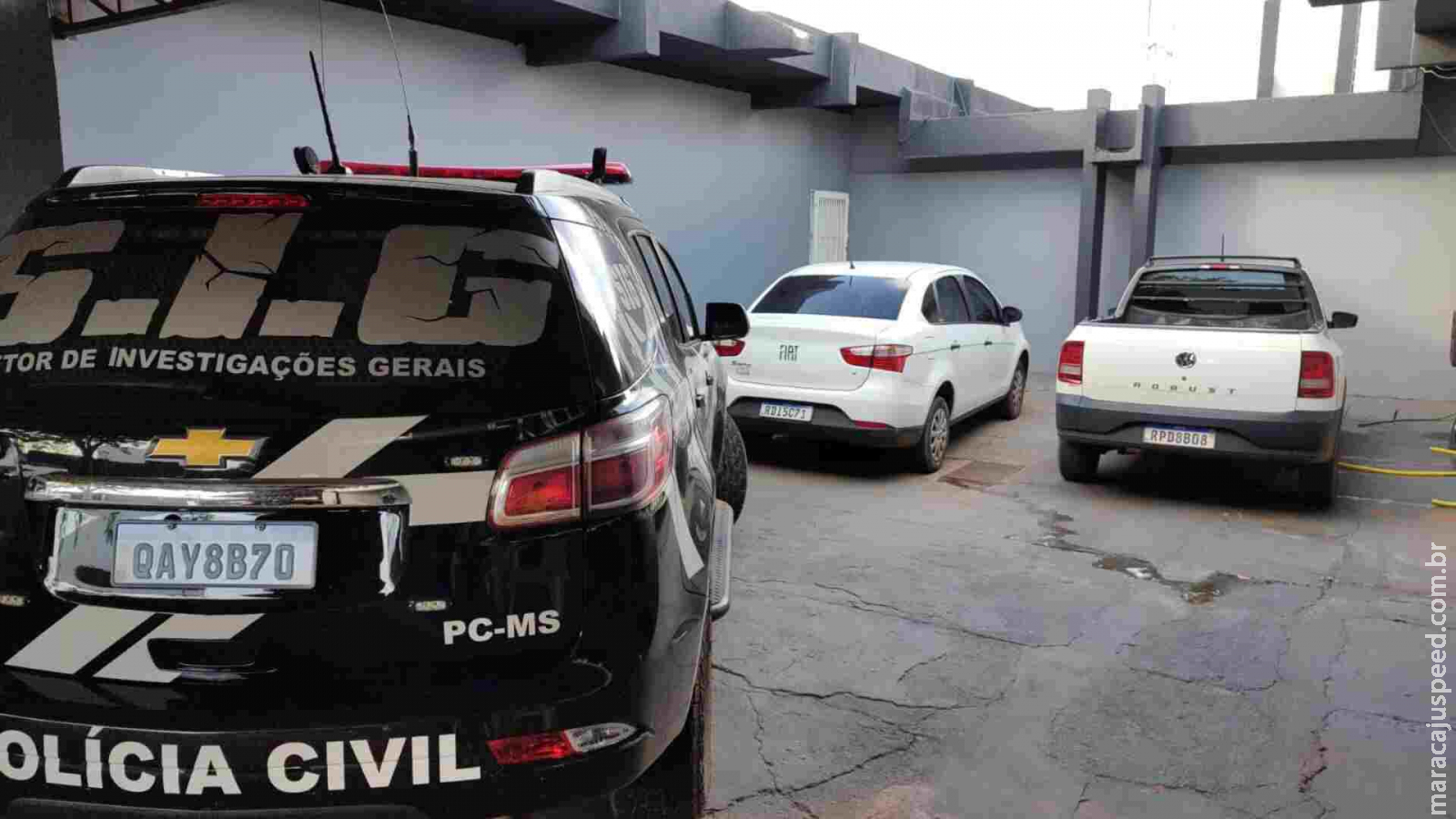 Polícia recupera carros roubados de locadora baiana e prende um por receptação em Três Lagoas Polícia recupera carros roubados de locadora baiana e prende um por receptação em Três Lagoas