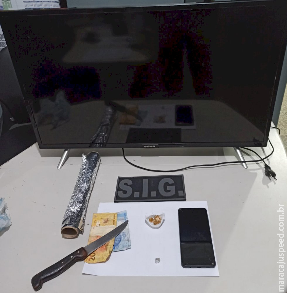 SIG de Fátima do Sul e Rádio Patrulha fecham boca de fumo e prendem acusado de tráfico SIG de Fátima do Sul e Rádio Patrulha fecham boca de fumo e prendem acusado de tráfico